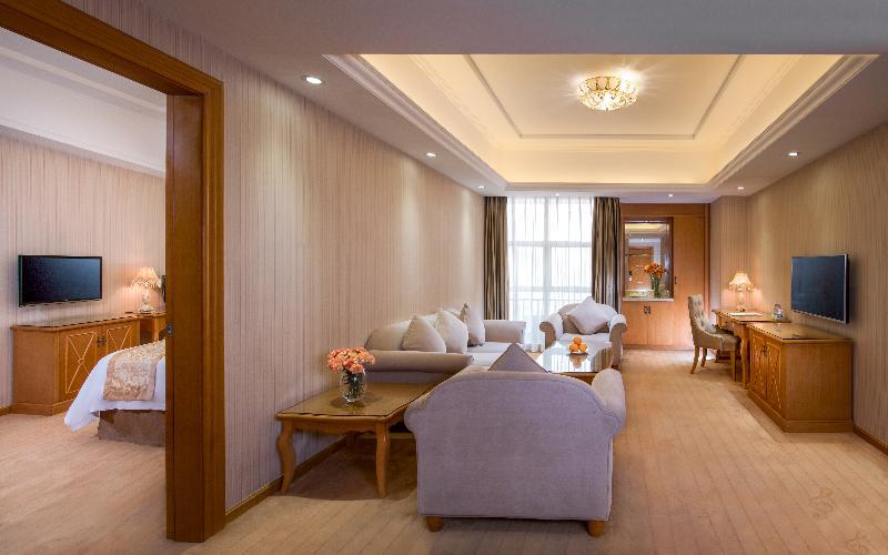 Vienna International Hotel Shenyang Railway Station Екстериор снимка