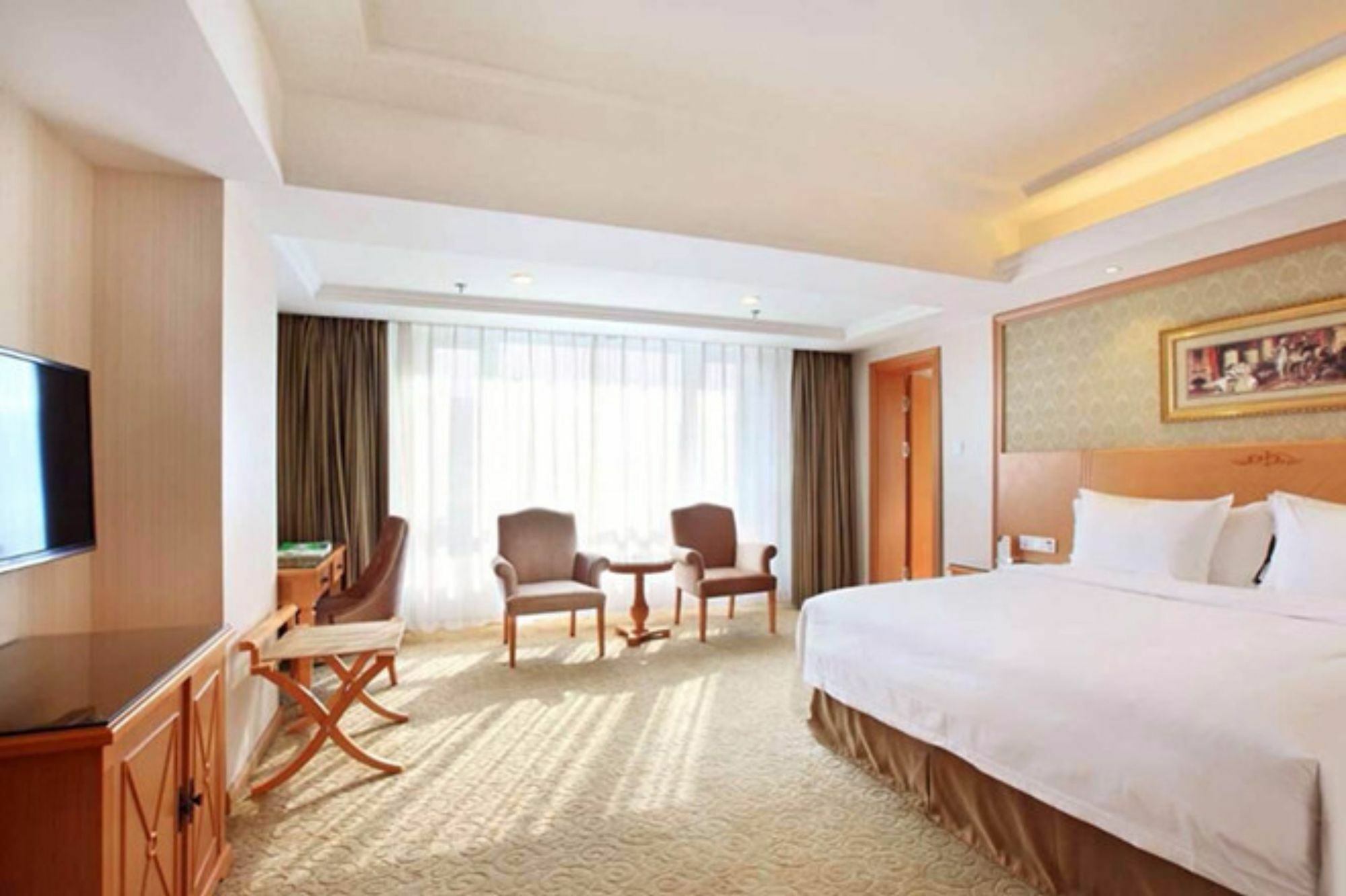 Vienna International Hotel Shenyang Railway Station Екстериор снимка