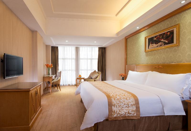 Vienna International Hotel Shenyang Railway Station Екстериор снимка